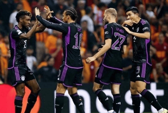 实力和稳定的防守，他们轻松地以2-0的比分晋级